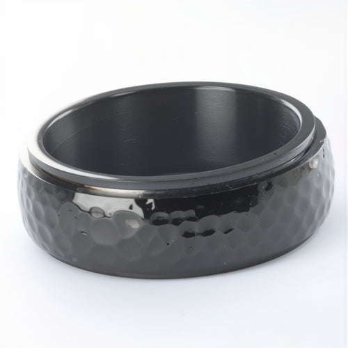 Sygnet męski antystresowy CZARNY z młotkowaną fakturą 8 mm, masywny, stal chirurgiczna